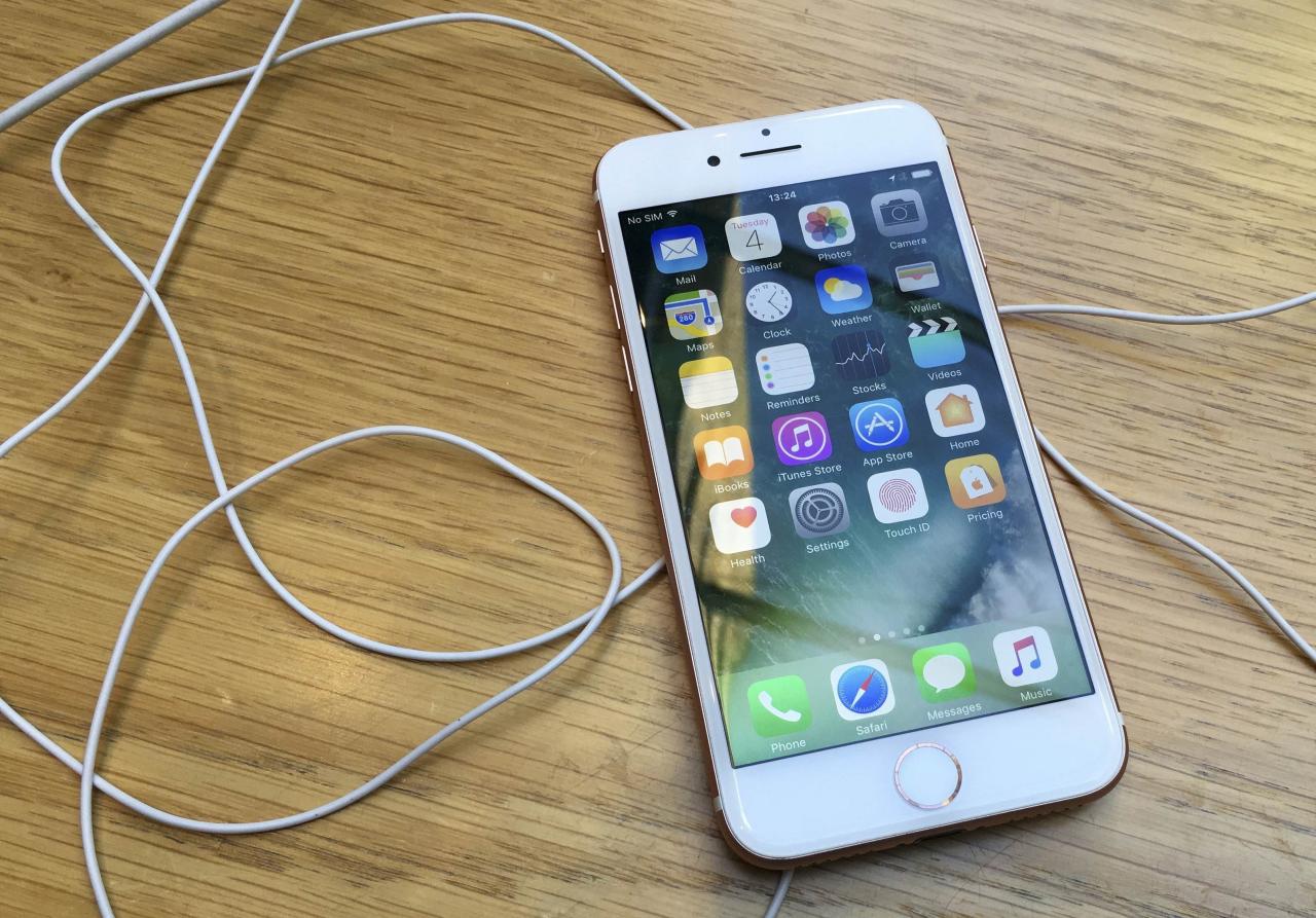 Does This Little-Known iPhone Chip Confirm Apple-Fi? - Seven Figure ... Chip iphone